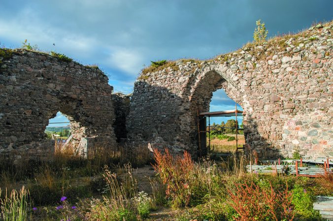 Entrance area to the North Tower – Simon Forder